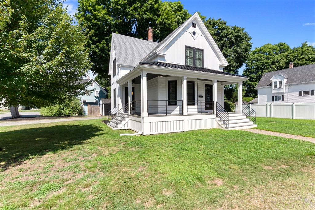 13 Pleasant Street Hamilton, MA 01982 - Photo 1 of 35 Gallery Image 1