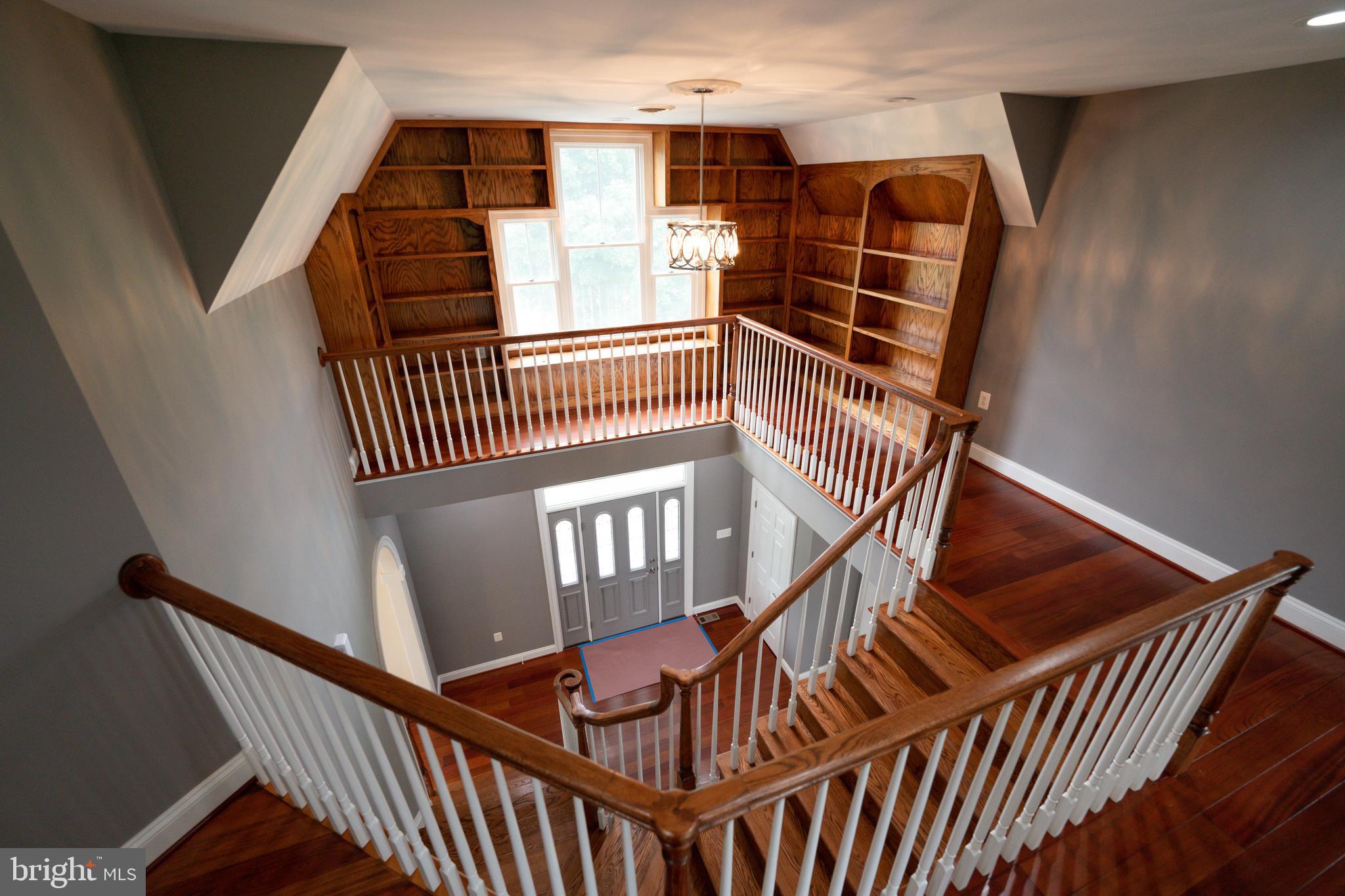 9731 Clemsonville Road Union Bridge, MD 21791 - Photo 19 of 65 entry staircase