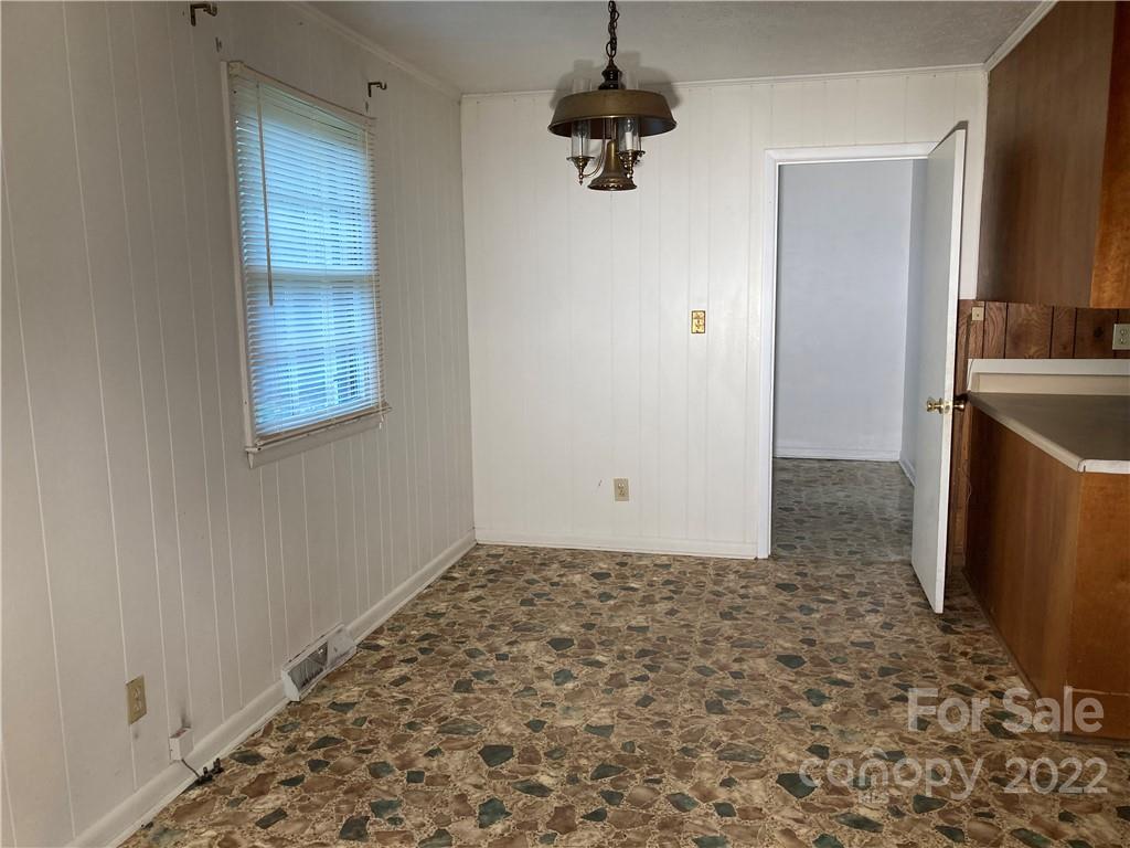 1318 Long Branch Road Grover, NC 28073 - Photo 12 of 25 Gallery Image 12