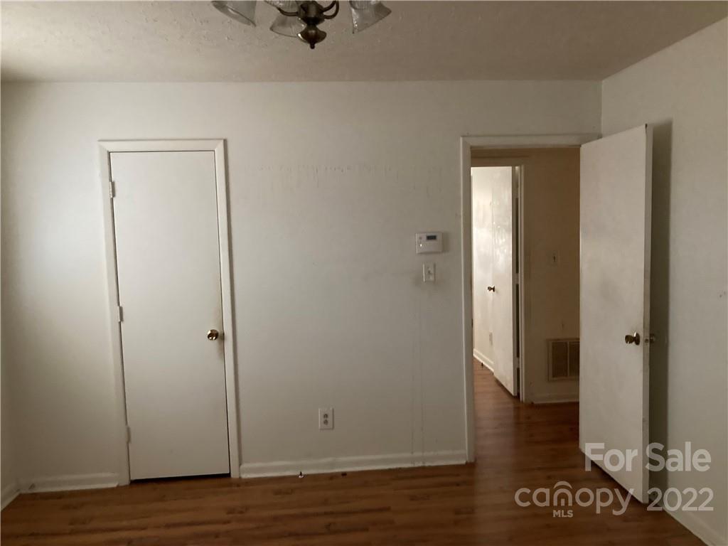 1318 Long Branch Road Grover, NC 28073 - Photo 19 of 25 Gallery Image 19