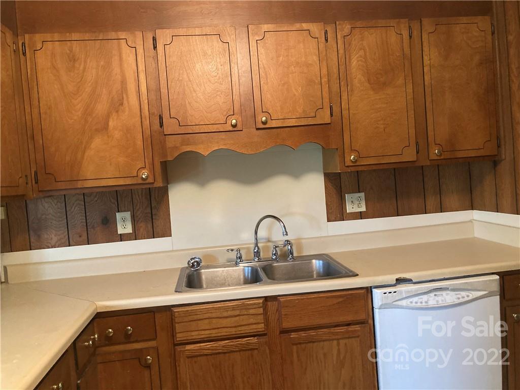 1318 Long Branch Road Grover, NC 28073 - Photo 9 of 25 Gallery Image 9