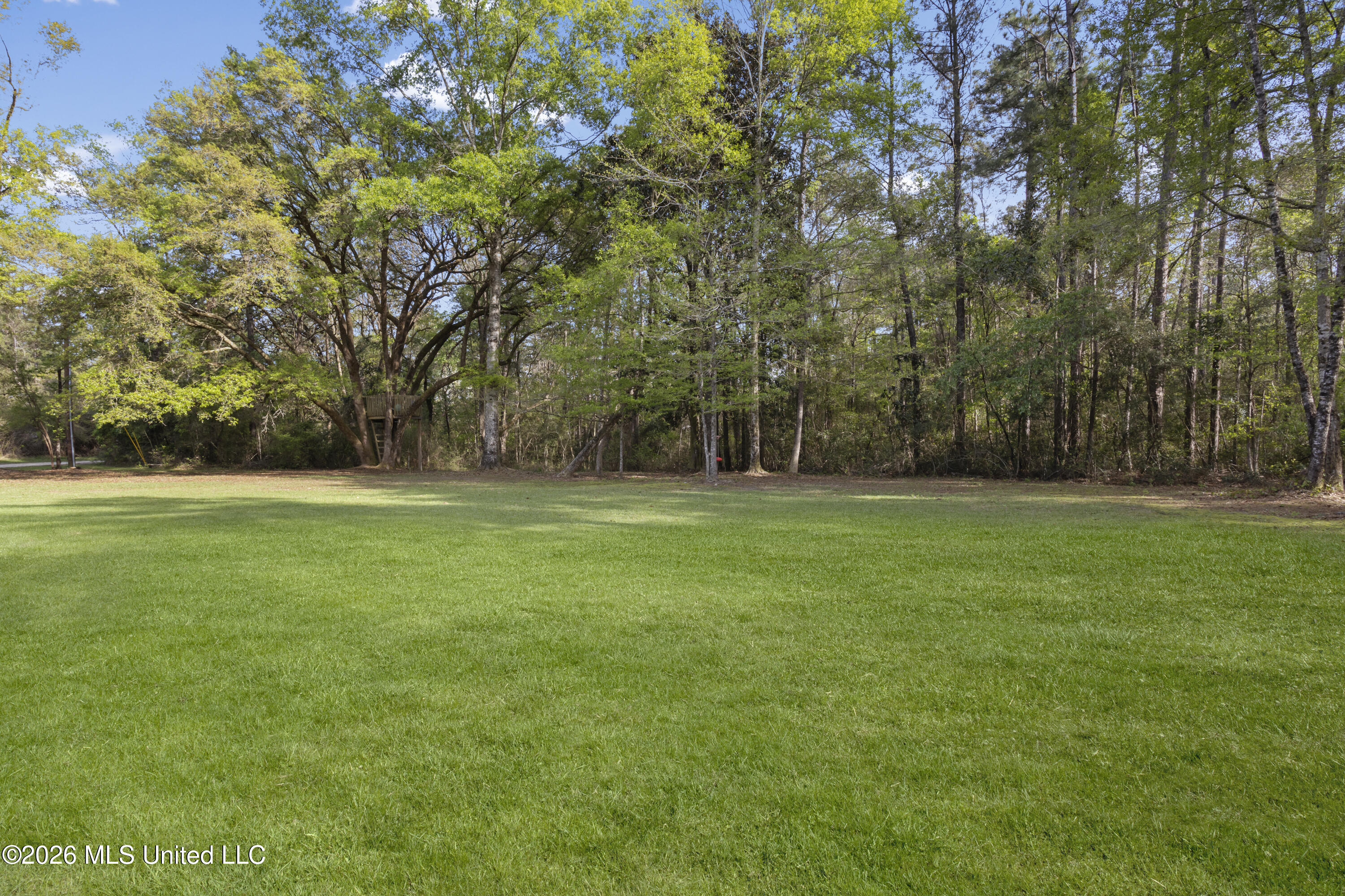 9281 Liberty Road Biloxi, MS 39532 - Photo 37 of 41 034