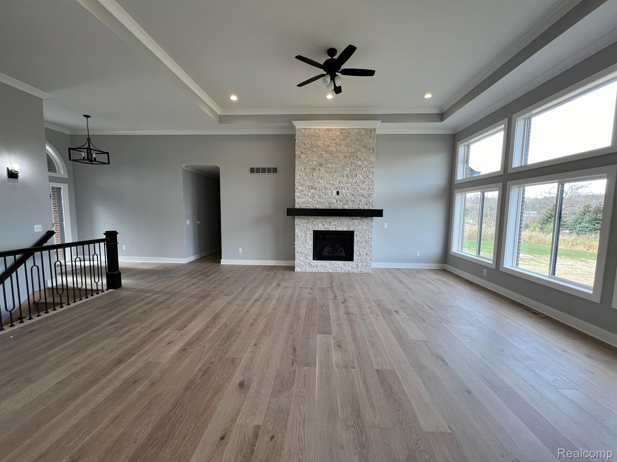 8083 Morningside - Great Room