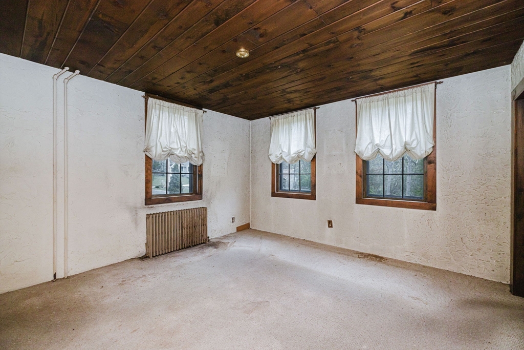 807 Gifford Road Westport, MA 02790 - Photo 22 of 42 Gallery Image 22