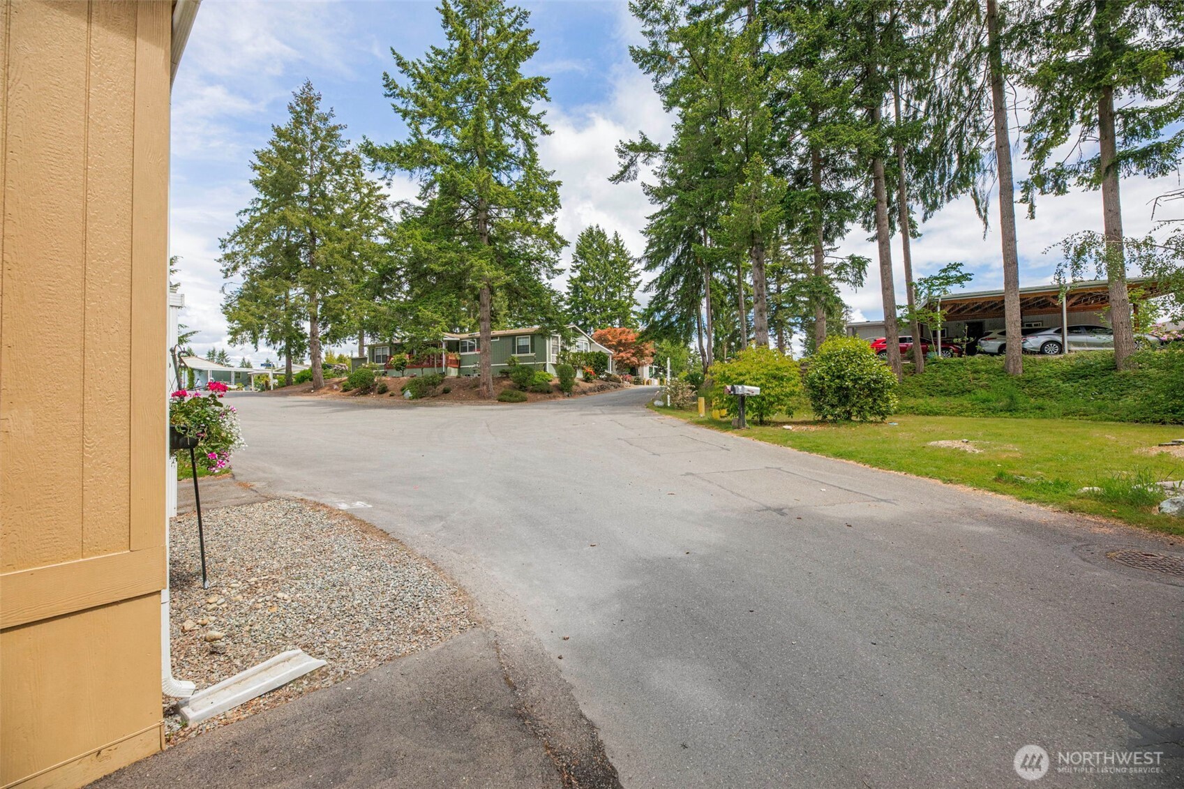 23708 Locust Way, Unit 26B Bothell, WA 98021 - Photo 17 of 22