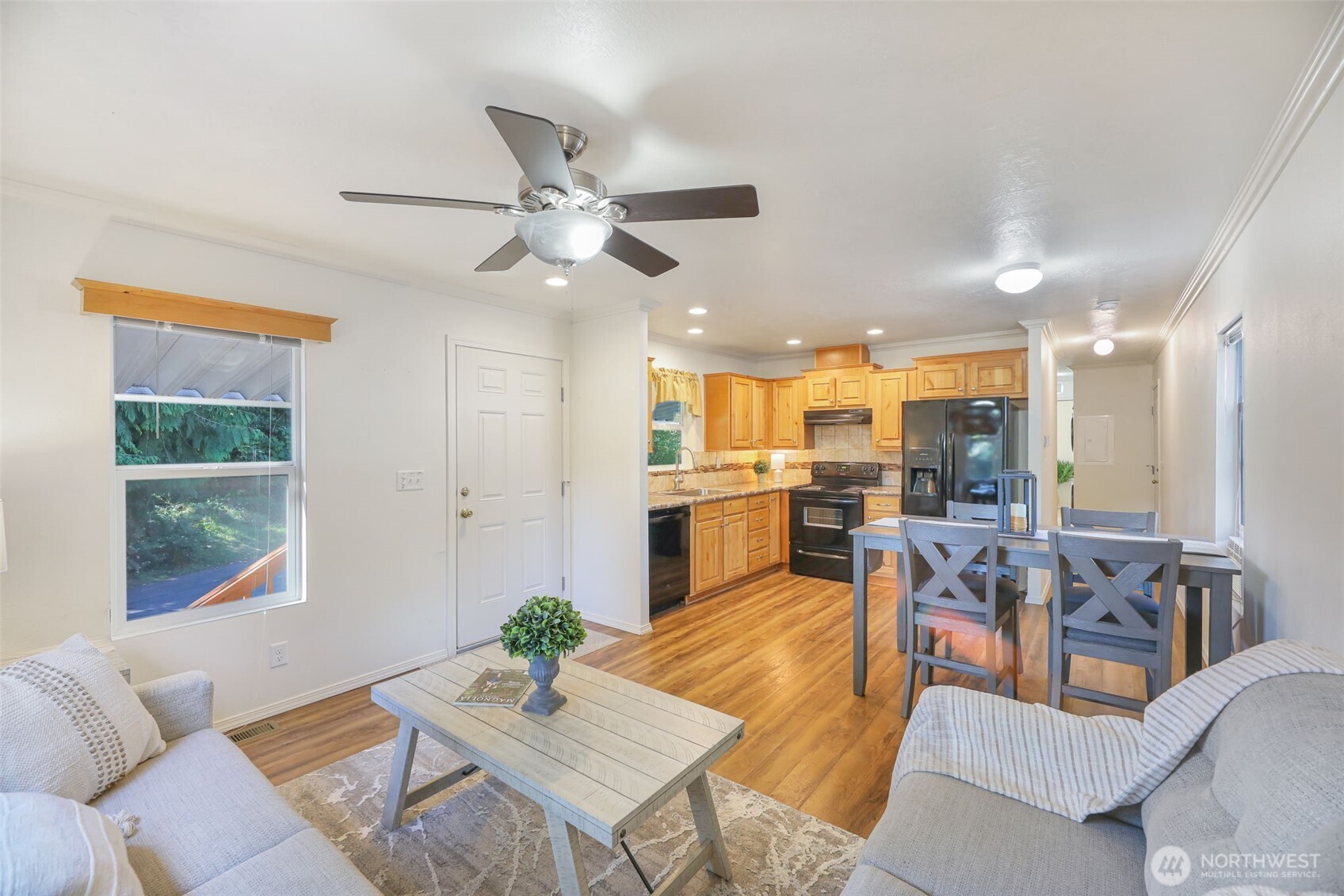 23708 Locust Way, Unit 26B Bothell, WA 98021 - Photo 7 of 22