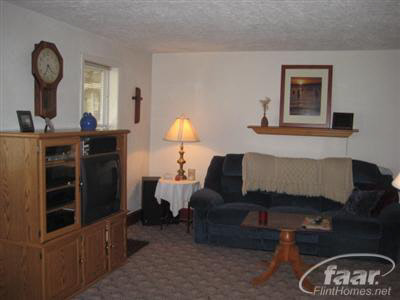7755 Stow Road Fowlerville, MI 48836 - Photo 6 of 18 20226054-5.JPG