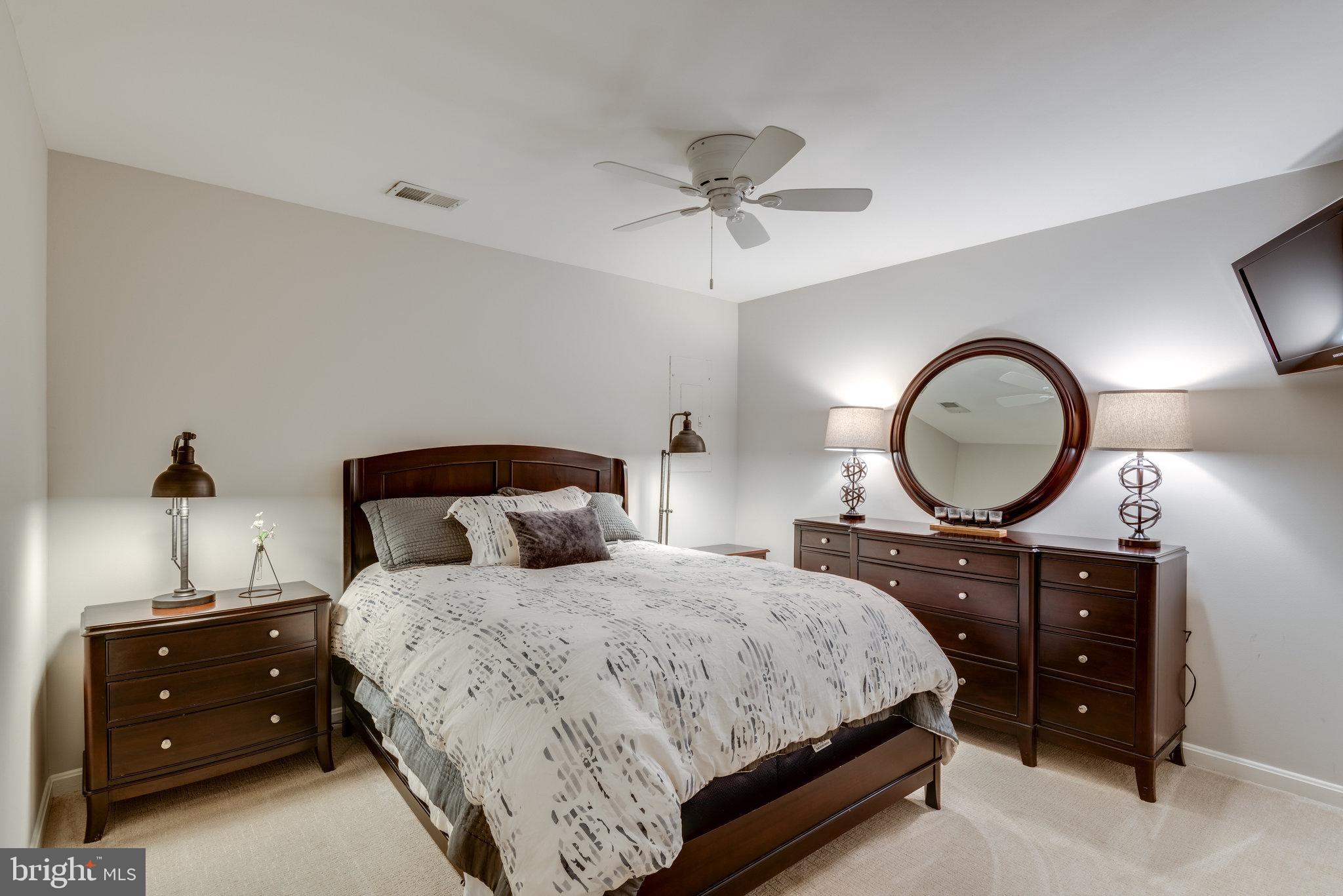 10998 Thrush Ridge Road Reston, VA 20191 - Photo 30 of 40 Den on the lower level is ready for guests