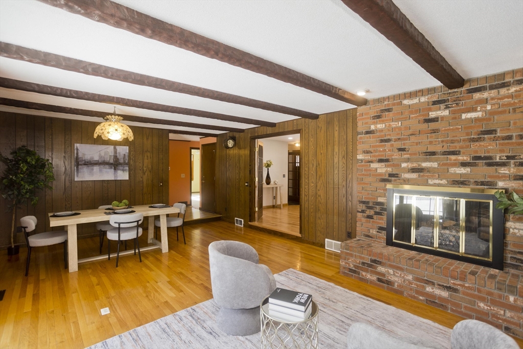 94 Vermont Street Holyoke, MA 01040 - Photo 15 of 40