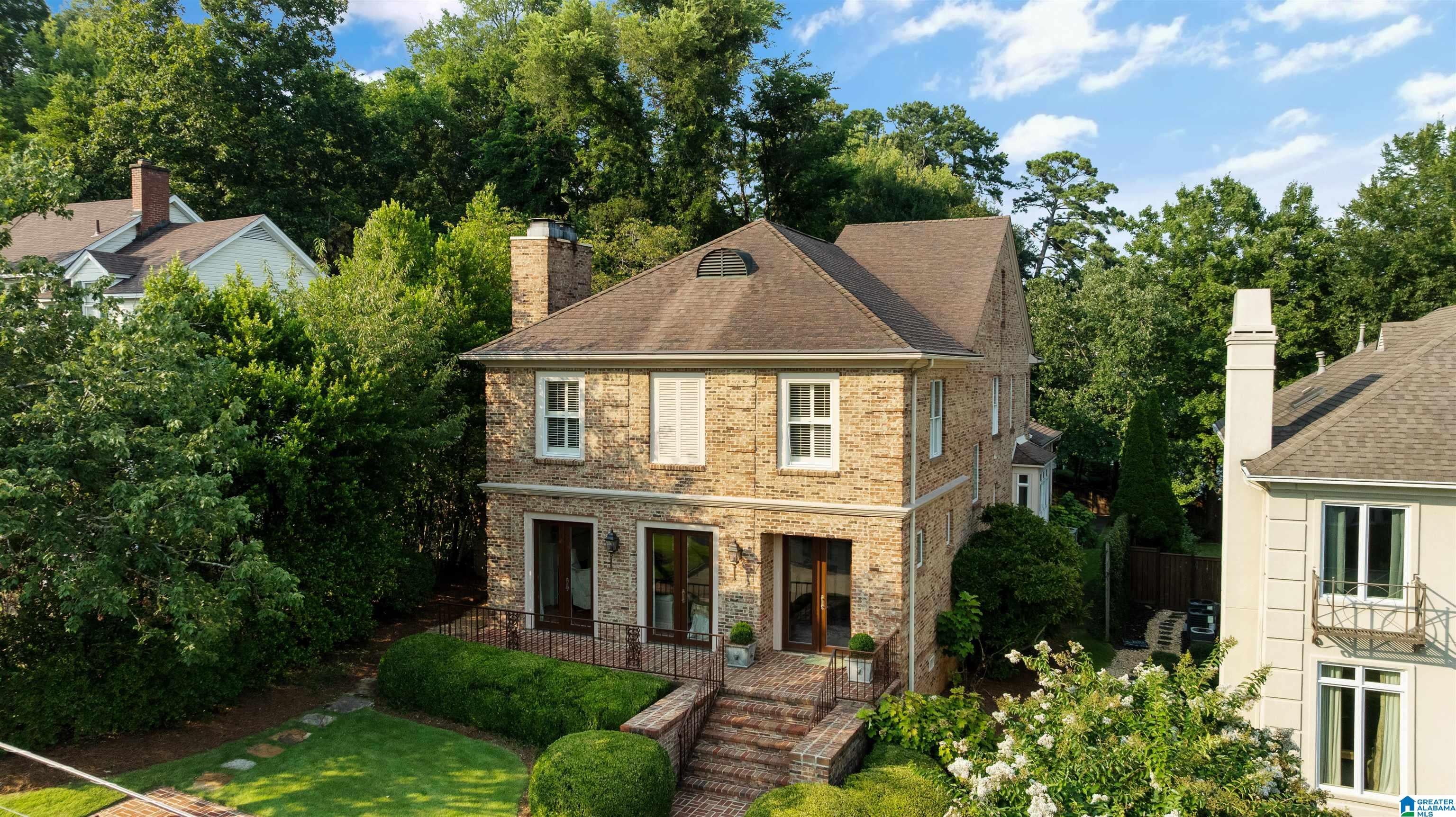 121 Spring Street Mountain Brook, AL 35213 - Photo 3 of 55 Gallery Image 3