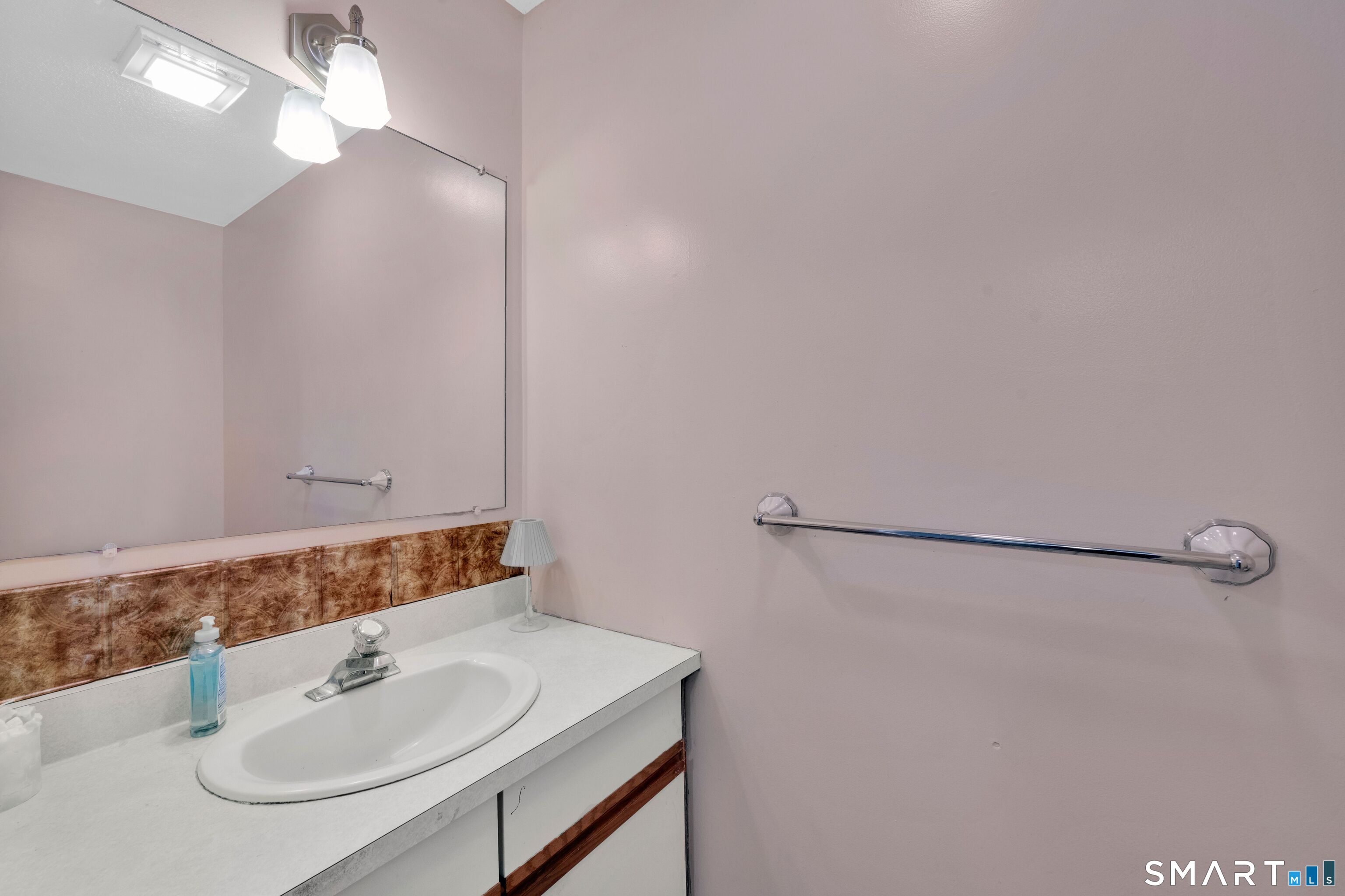 5 The Hamlet, Unit D Enfield, CT 06082 - Photo 19 of 30