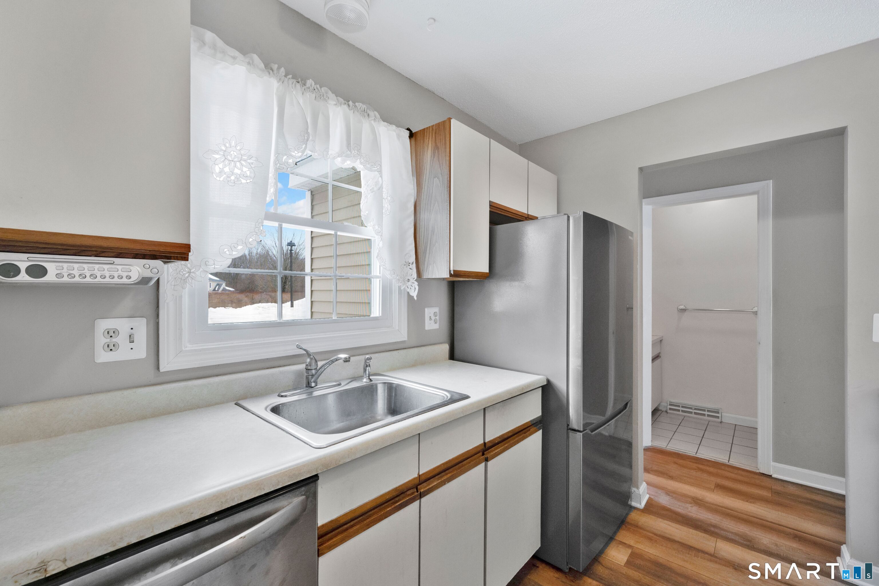 5 The Hamlet, Unit D Enfield, CT 06082 - Photo 9 of 30