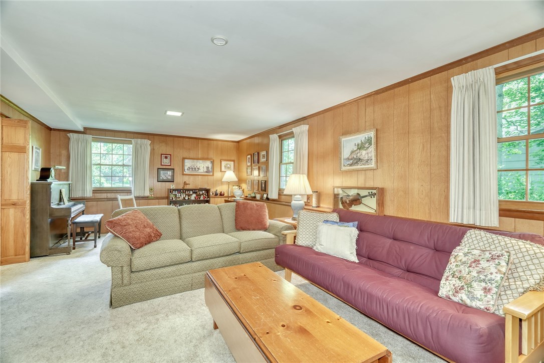 226 Dickinson Road Webster, NY 14580 - Photo 27 of 50