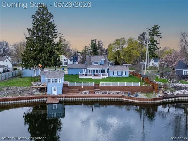 $699,900 | 304 Oak Street, Linden, MI 48451