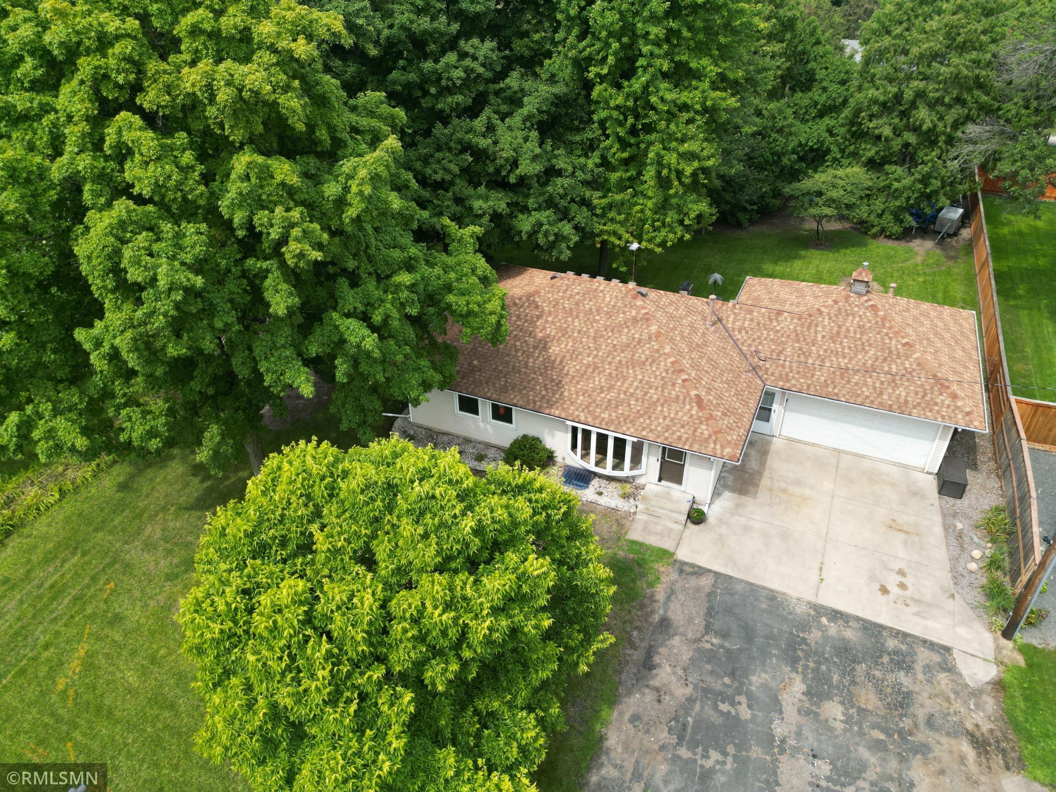 16100 Gleason Lake Road Minnetonka, MN 55391 - Photo 29 of 30 Gallery Image 29