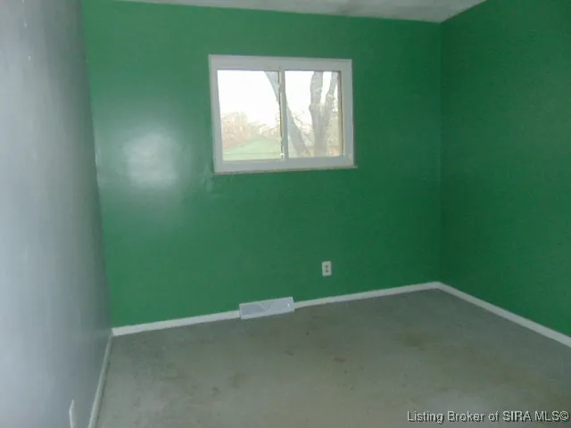 $190,000 | 211 Lawn Court, New Albany, IN 47150