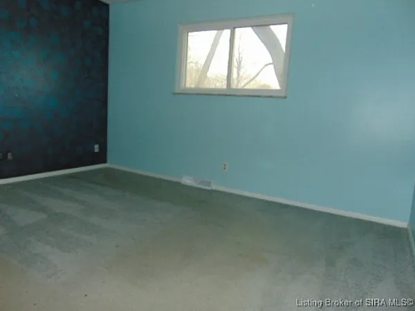 $171,000 | 211 Lawn Court, New Albany, IN 47150