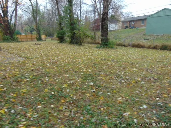 $171,000 | 211 Lawn Court, New Albany, IN 47150