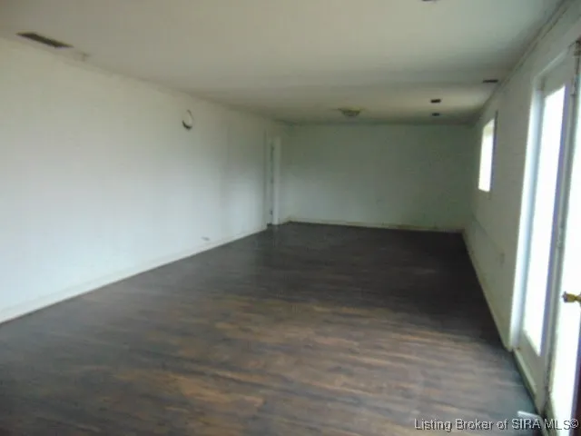 $190,000 | 211 Lawn Court, New Albany, IN 47150