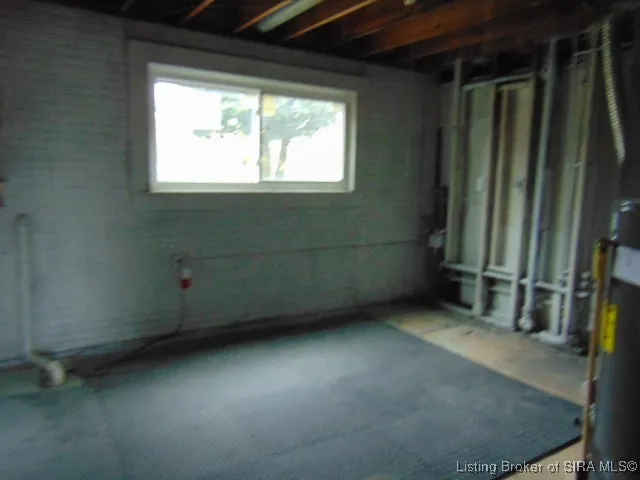 $190,000 | 211 Lawn Court, New Albany, IN 47150