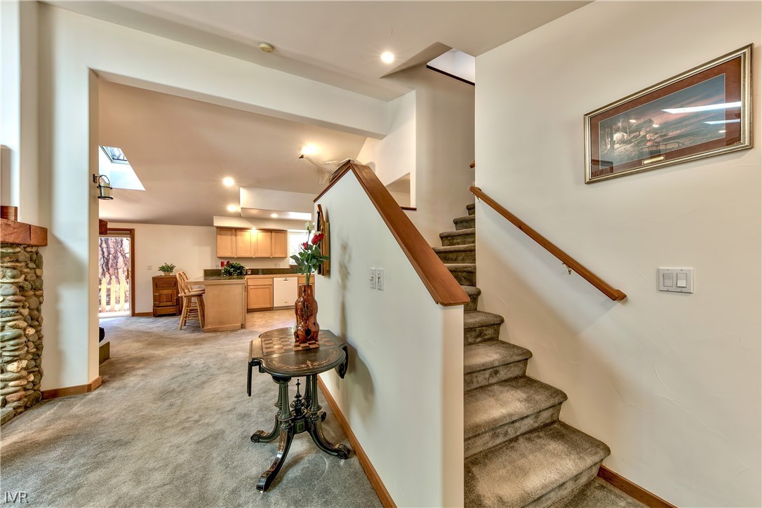 146 Tramway Road Incline Village, NV 89451 - Photo 23 of 34 a view of entryway and hall