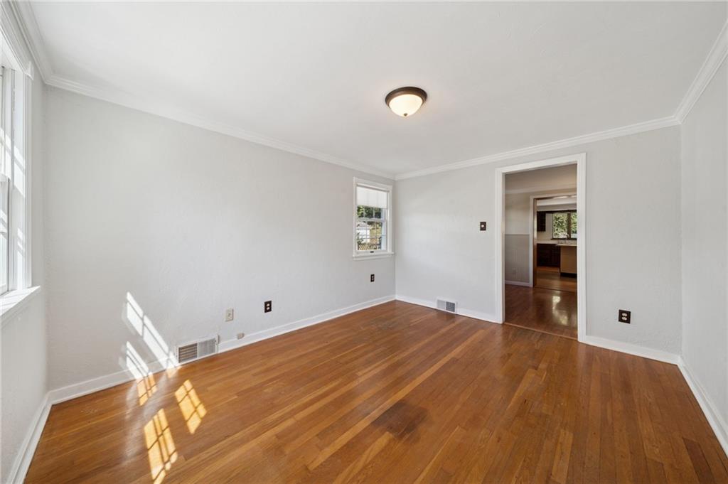 491 Haverhill Road Pittsburgh, PA 15228 - Photo 7 of 32