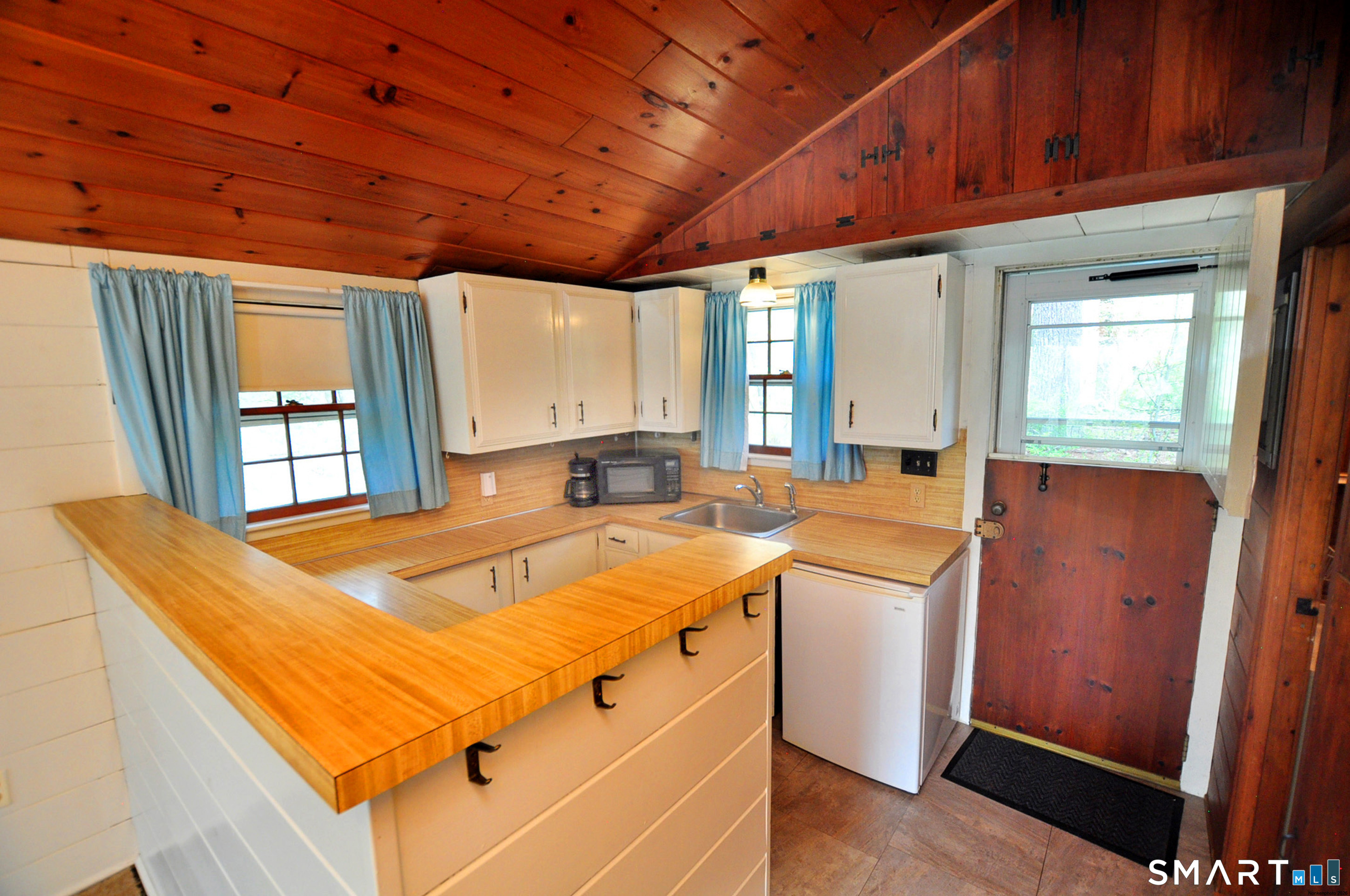 129 Newgate Road East Granby, CT 06026 - Photo 37 of 40