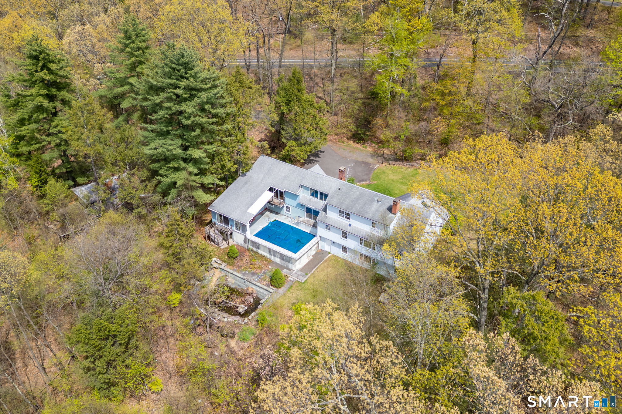 129 Newgate Road East Granby, CT 06026 - Photo 4 of 40