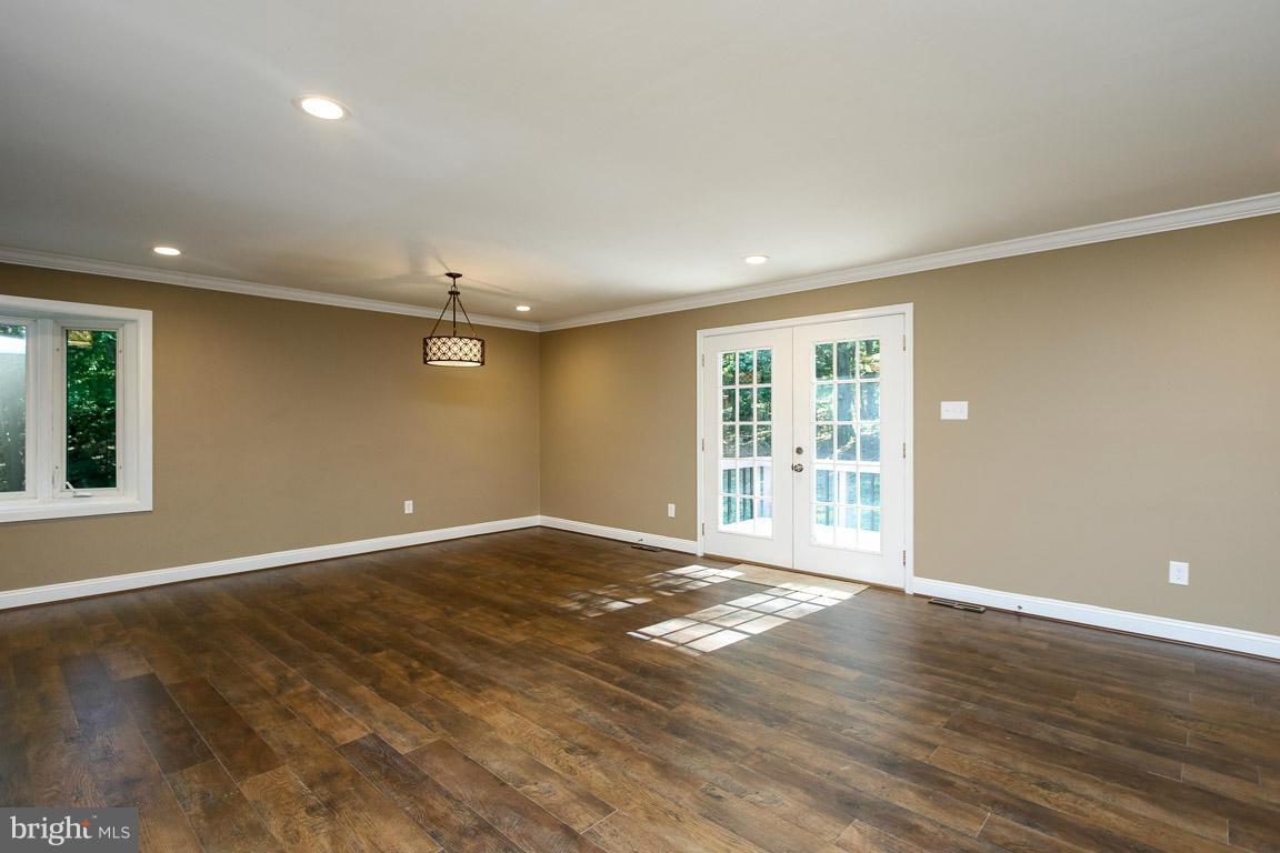45 West Deep Run Road Westminster, MD 21158 - Photo 5 of 30 Interior (General)