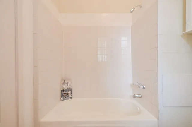 $1,500 | 1707 Sabine Street, Houston, TX 77007