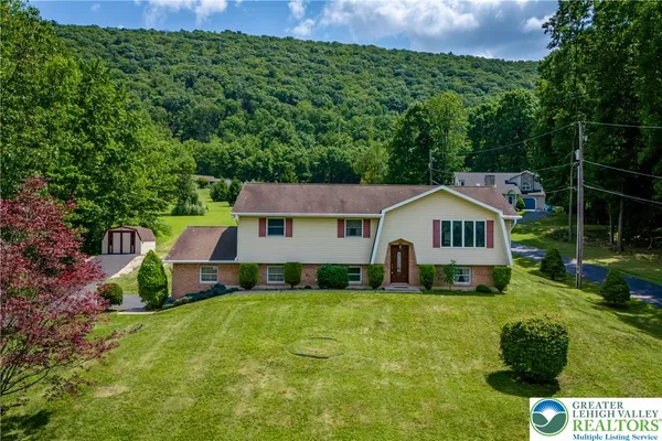 $299,900 | 590 Airport Road, Ashland, PA 17921