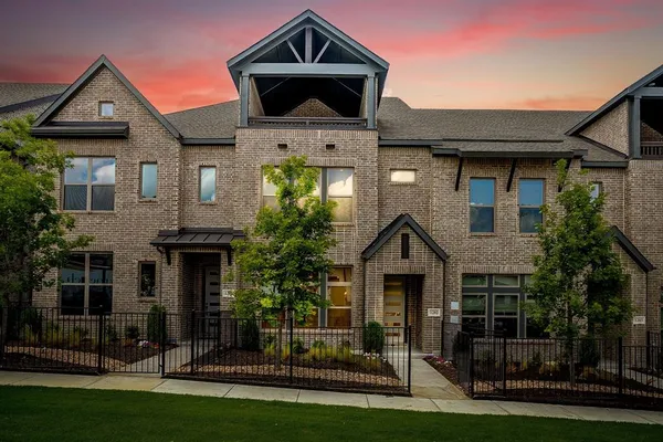 $4,450 | 4843 Fuller Court, Unit 1202, Irving, TX 75038