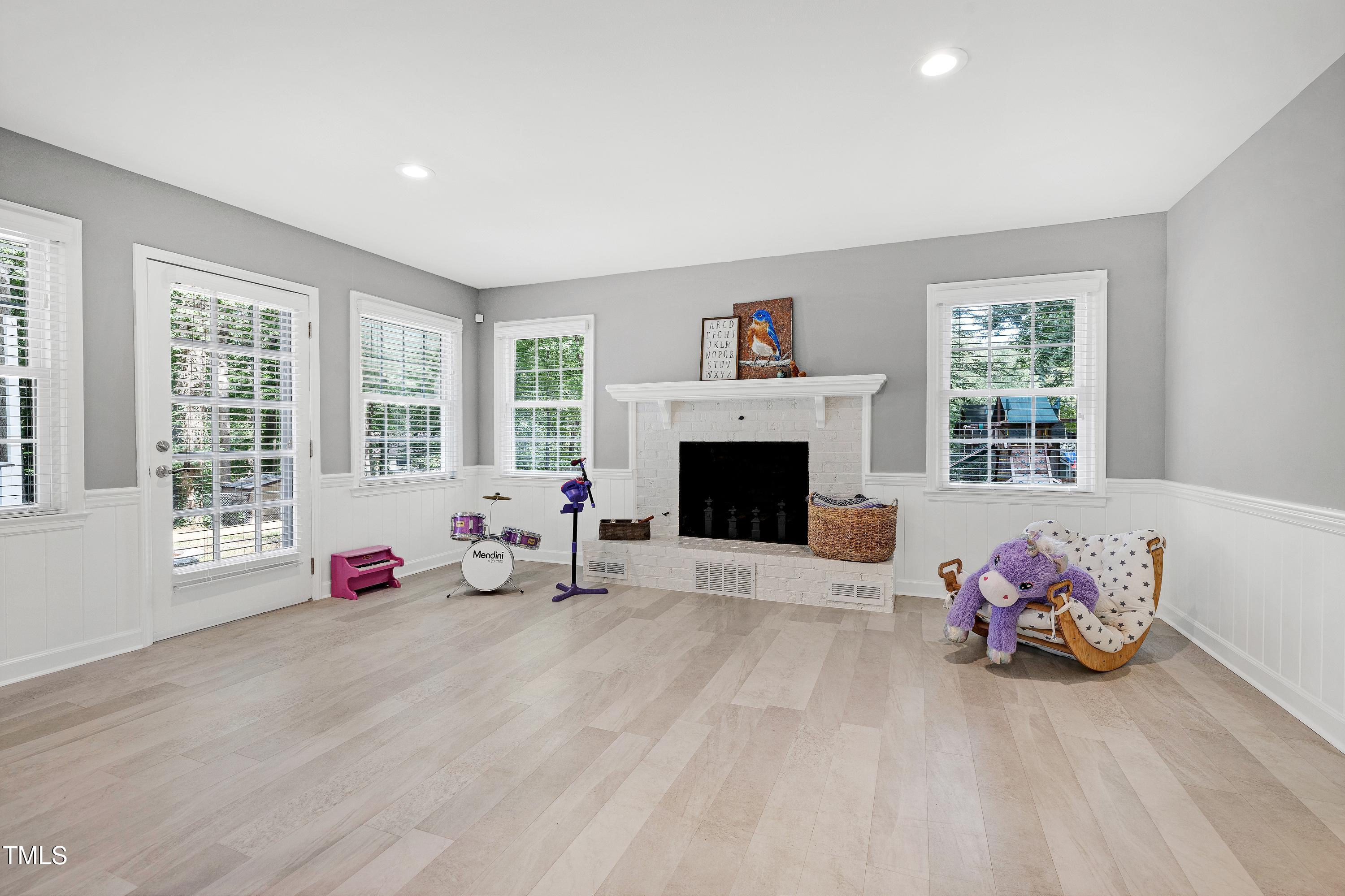 918 Collins Drive Raleigh, NC 27609 - Photo 35 of 72 _B5A4898-3000