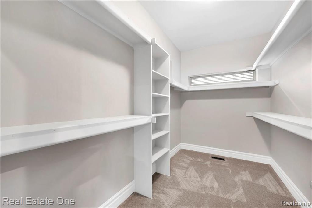 3781 Milano Ct. Rochester Hills, MI 48307 - Photo 25 of 38