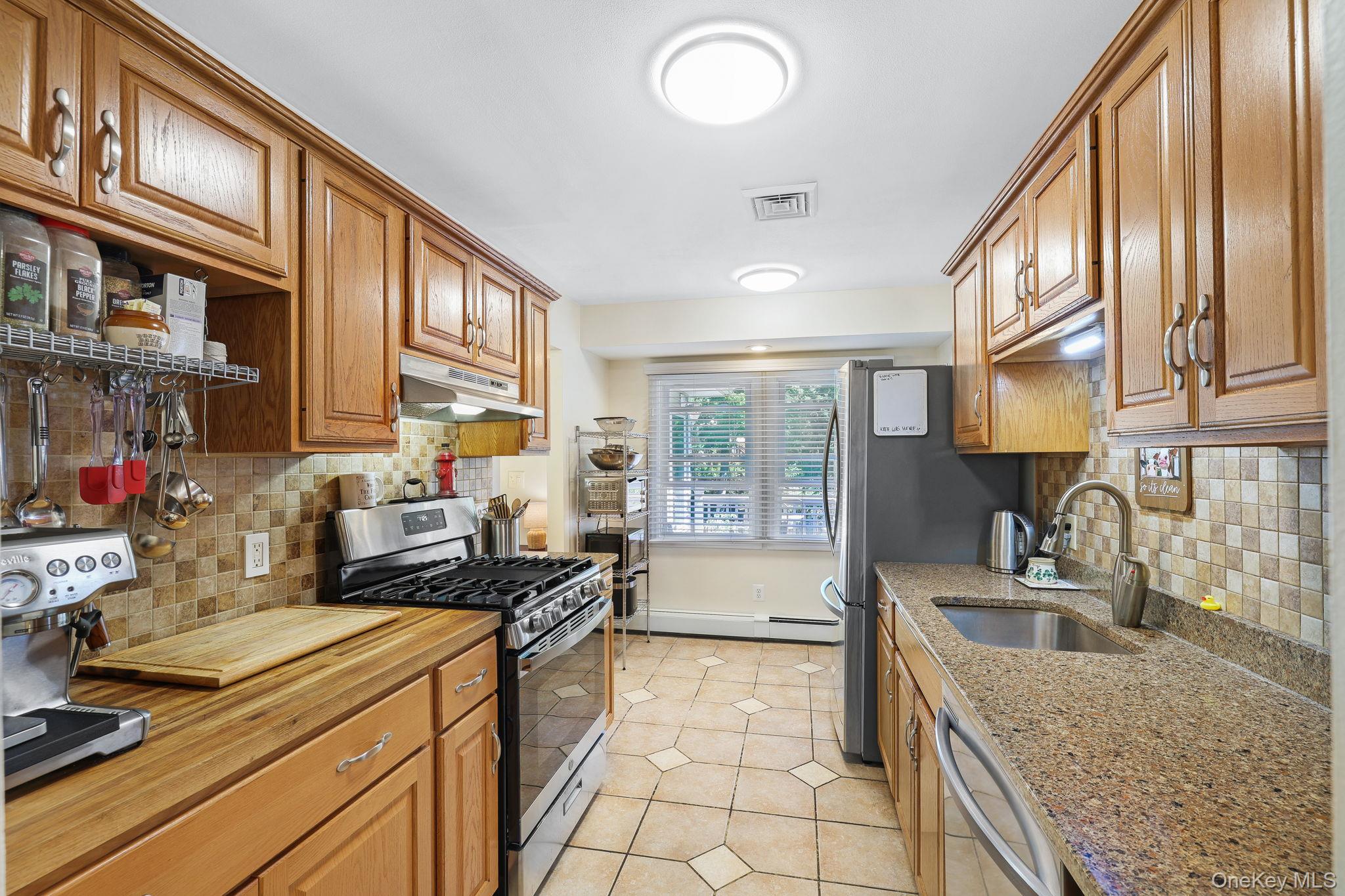 11 Danspence Road Poughkeepsie, NY 12603 - Photo 9 of 27