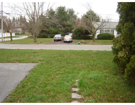 457 Regan Road Somerset, MA 02726 - Photo 8 of 10 Gallery Image 8