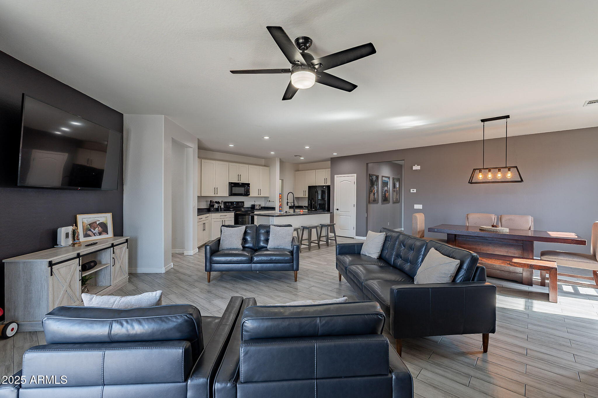 7552 West Darrel Road Laveen, AZ 85339 - Photo 5 of 15 9-web-or-mls-Darrel-9