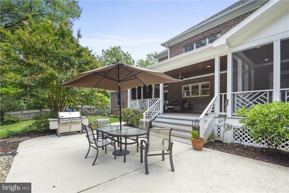 7809 Lee Avenue Alexandria, VA 22308 - Photo 10 of 29 Exterior (General)