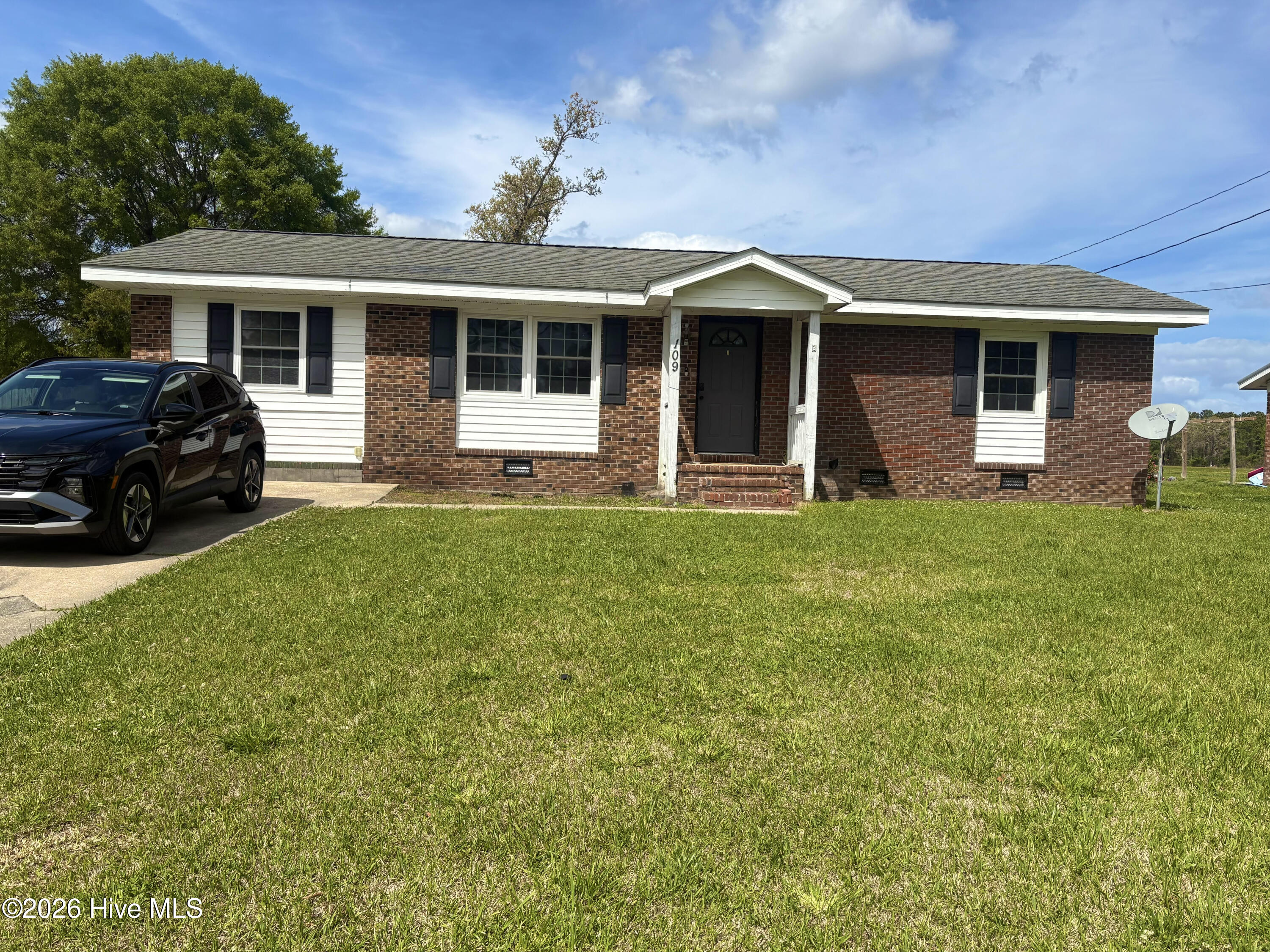 109 Sheffield Road Jacksonville, NC 28546 - Photo 1 of 41 unnamed - 2026-04-09T160608.509