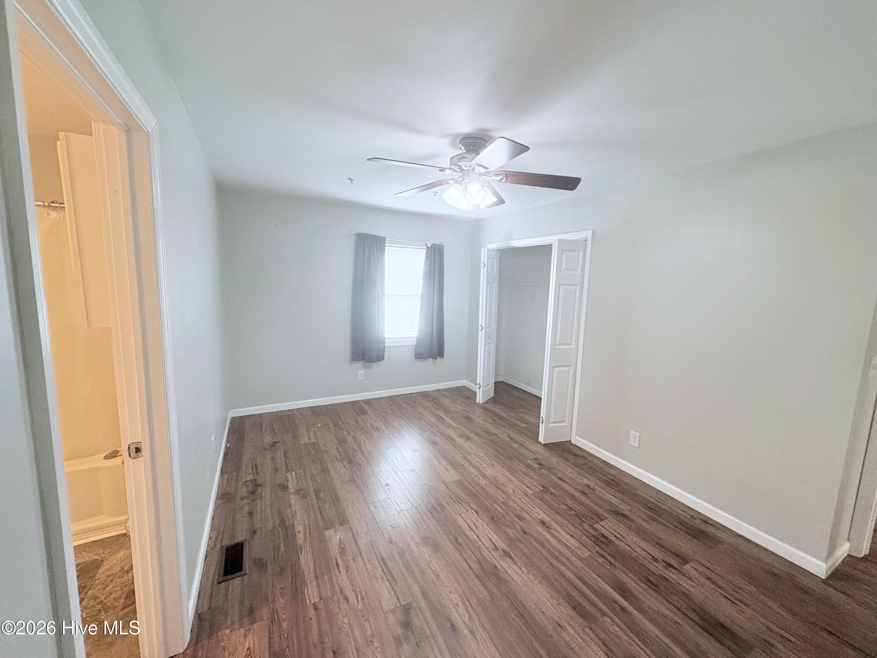 109 Sheffield Road Jacksonville, NC 28546 - Photo 33 of 41 master bed