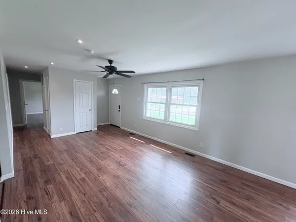 $1,650 | 109 Sheffield Road, Jacksonville, NC 28546