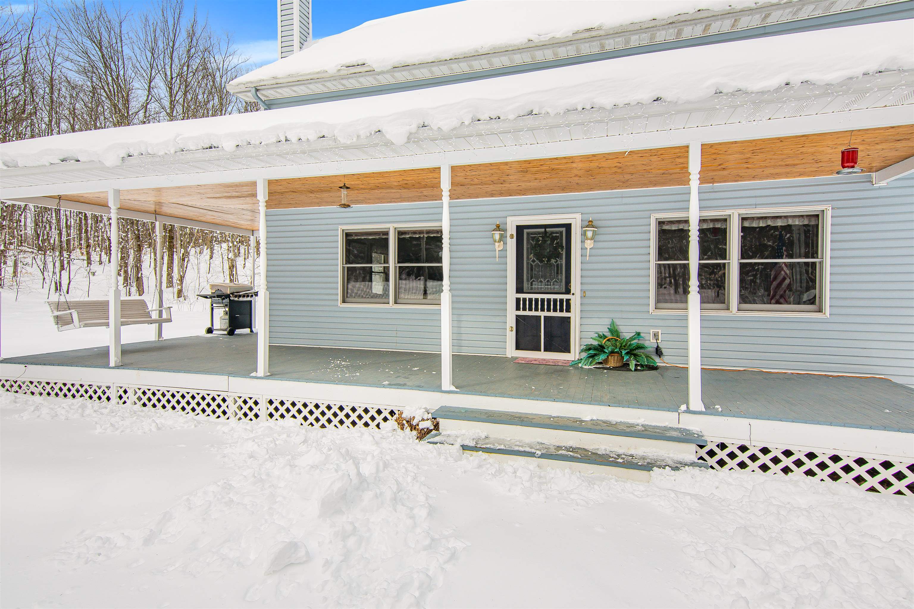 40 Meade Road Fairfax, VT 05454 - Photo 2 of 39