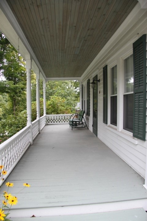 16 Prospect Street Bennington, VT 05257 - Photo 3 of 40