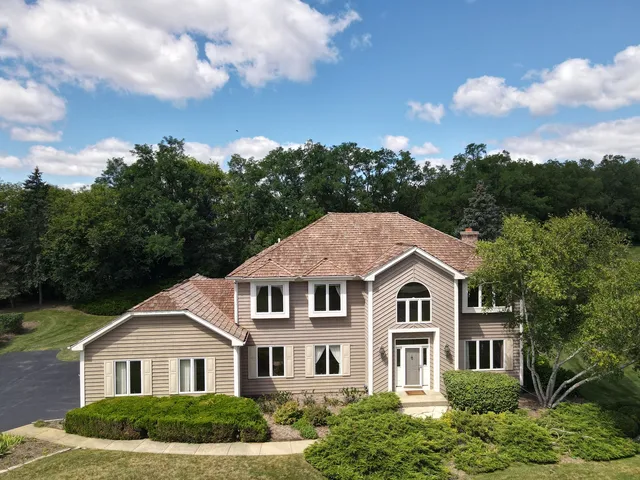 $699,000 | 25410 North Cayuga Trail, Lake Barrington, IL 60010