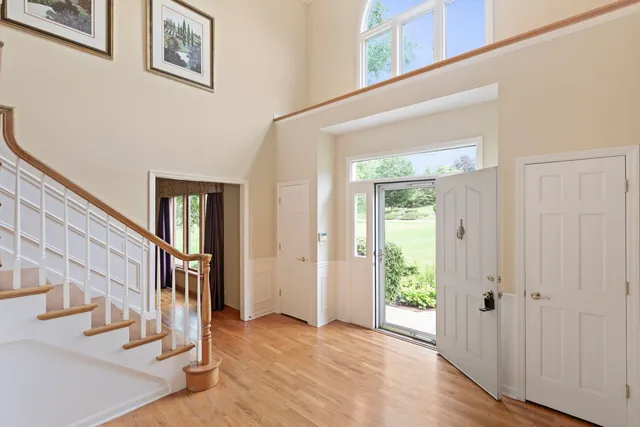 $699,000 | 25410 North Cayuga Trail, Lake Barrington, IL 60010