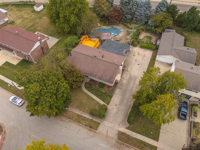 $274,800 | 1909 Marzel Drive, Bloomington, IL 61701