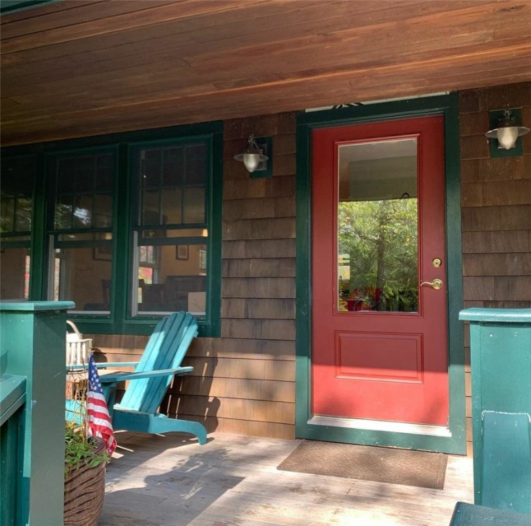 194 East Main Road Little Compton, RI 02837 - Photo 2 of 10