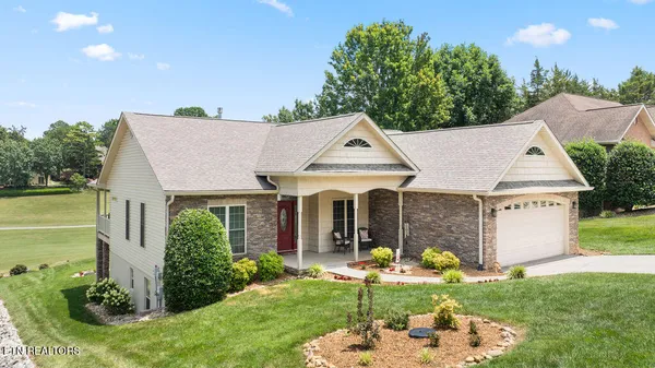 $789,000 | 422 Wewoka Circle, Loudon, TN 37774