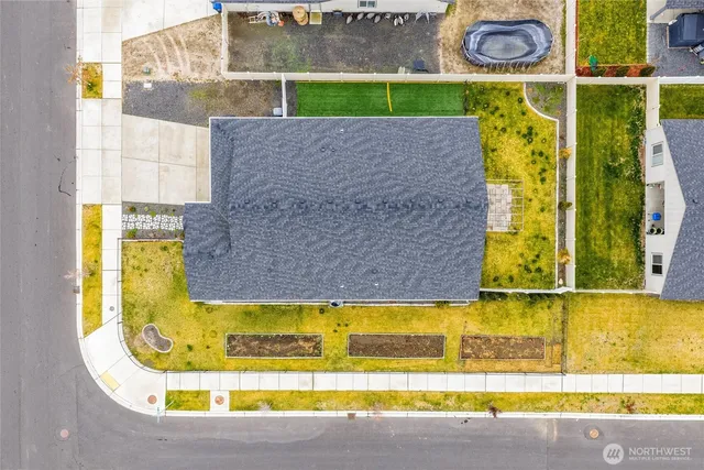 $388,000 | 4210 Cove W Drive, Moses Lake, WA 98837