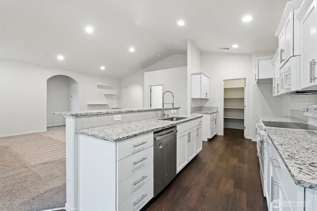 $388,000 | 4210 Cove W Drive, Moses Lake, WA 98837